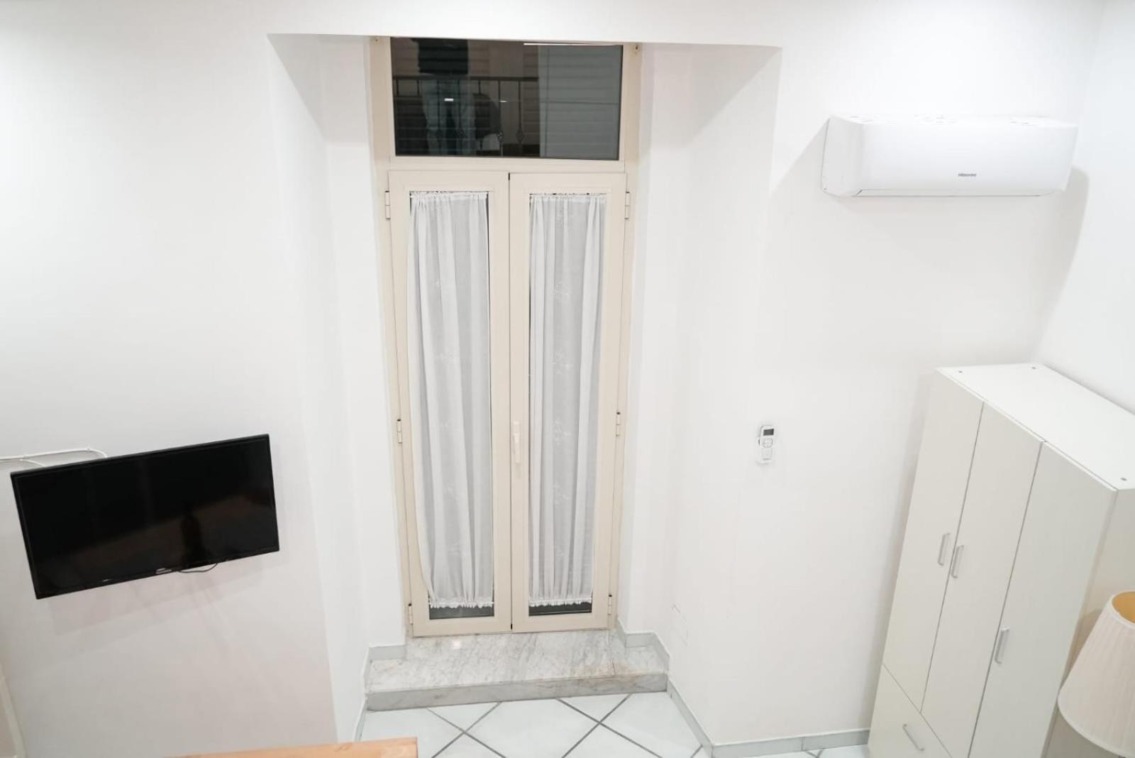 Casa Vacanza La Spagnola نابولي المظهر الخارجي الصورة
