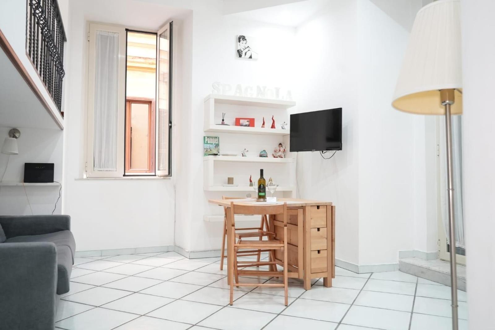 Casa Vacanza La Spagnola نابولي المظهر الخارجي الصورة